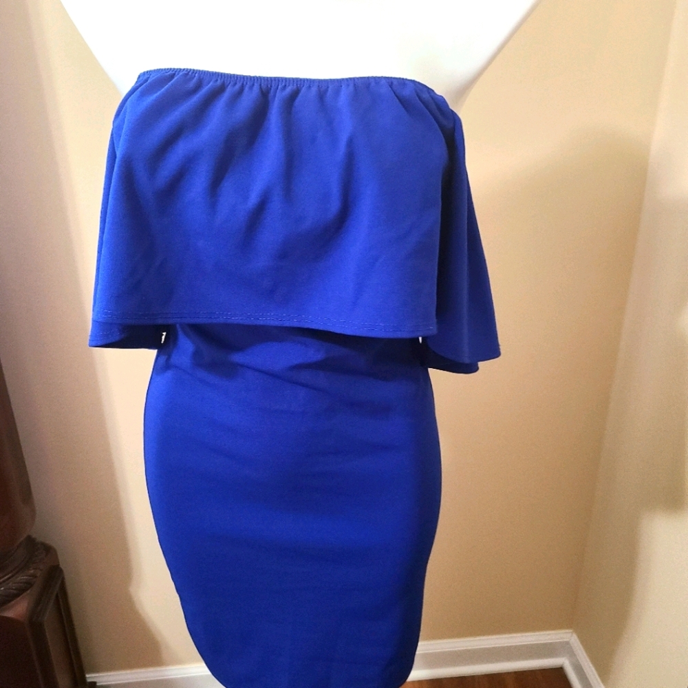 Royal blue off the shoulder knee length dress